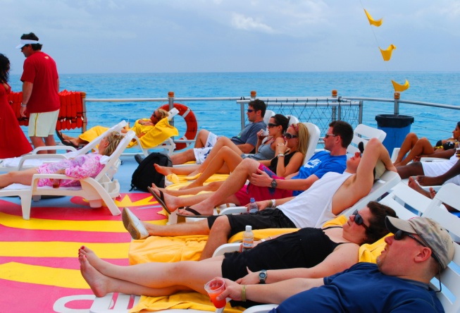 dancer boat facilities