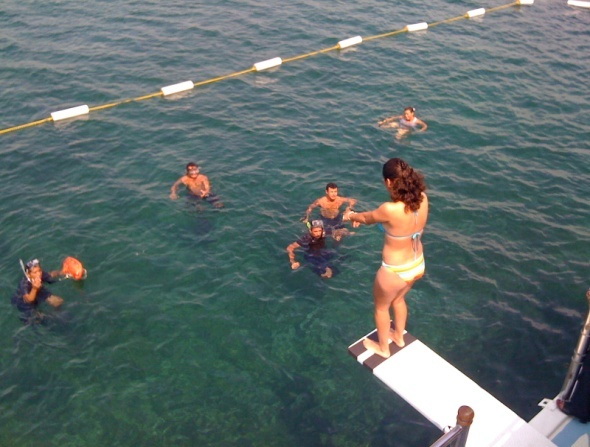 catamaran dancer cancun snorkeling