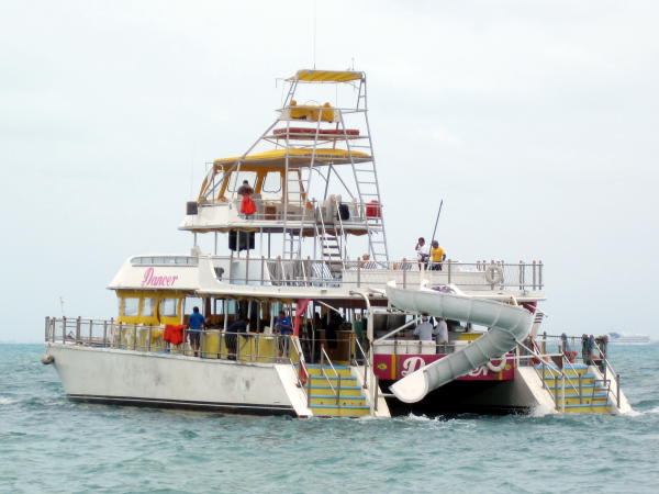 Party boat day tour or dinner 250 people