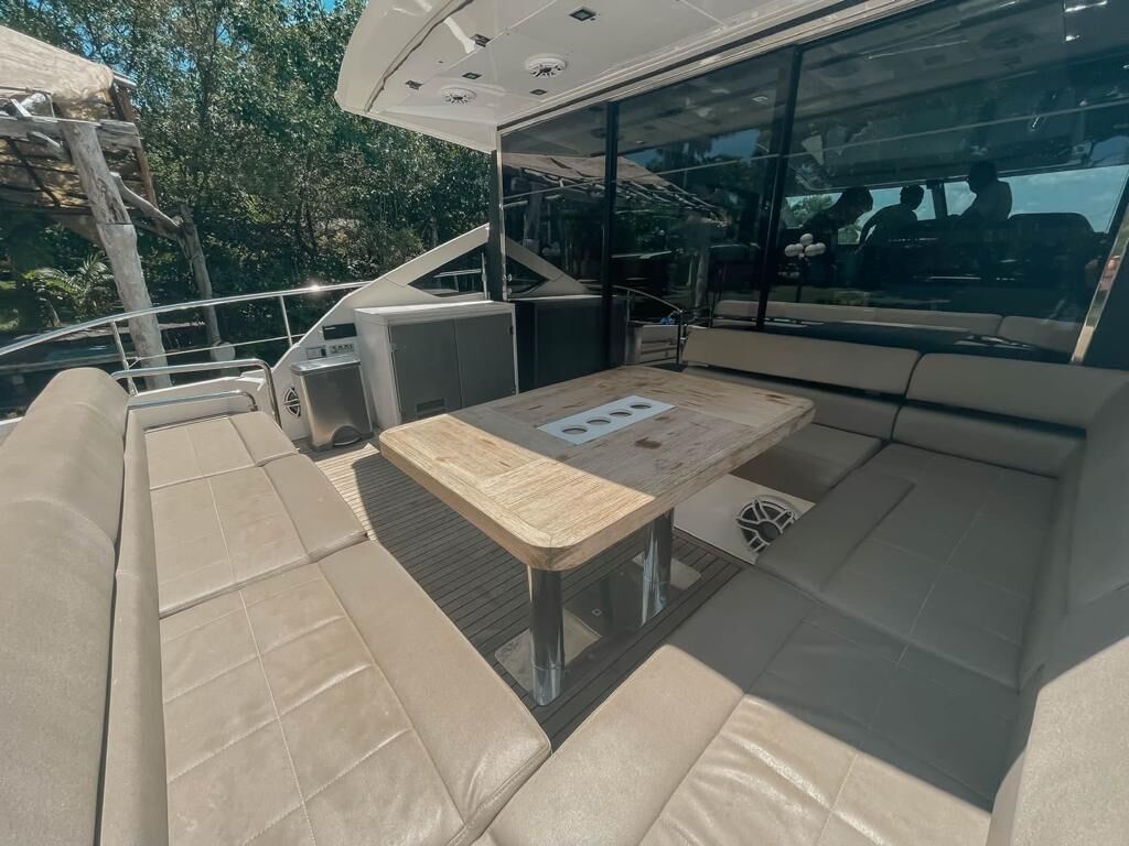 Fairline 60