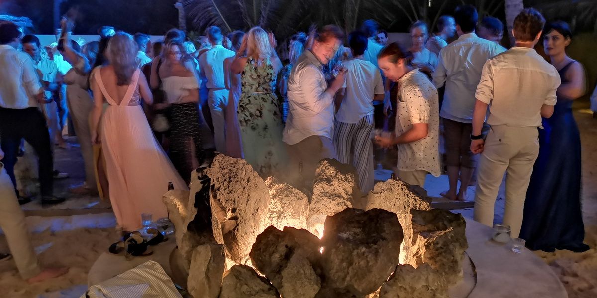 Wedding cigar rollers