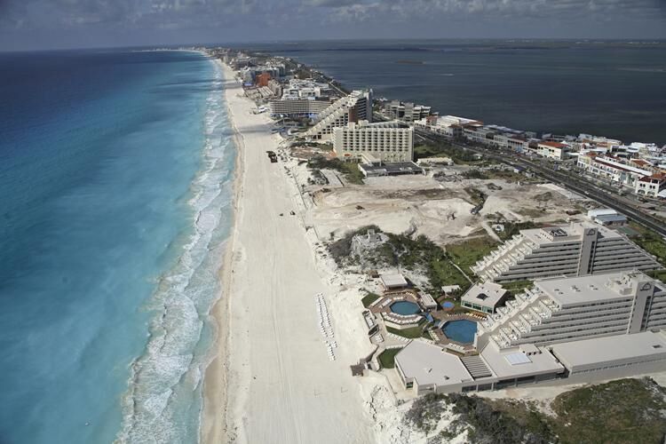 Cancun archive photo