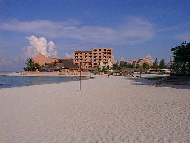Beaches on Cancun and Rivieramaya Mexico