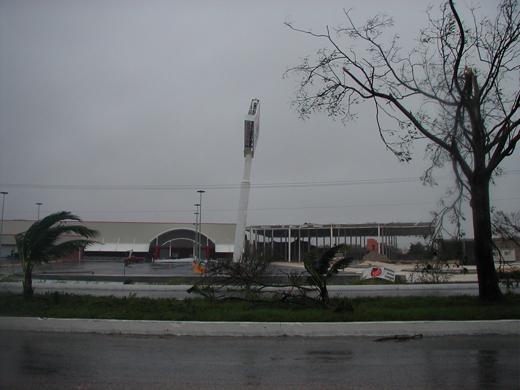 Hurricane Wilma Cancun 2005 City Club