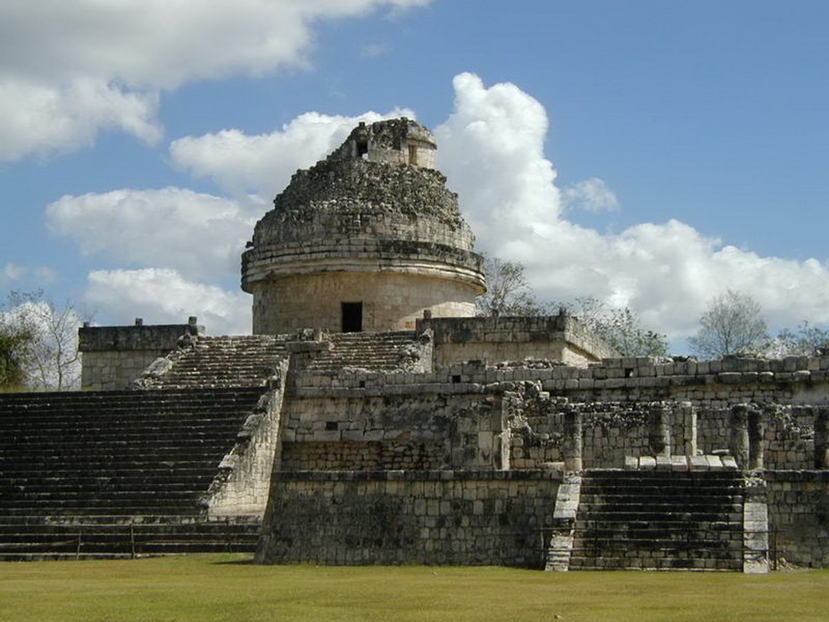 Pirámide maya de Chichén Itzá Yucatán