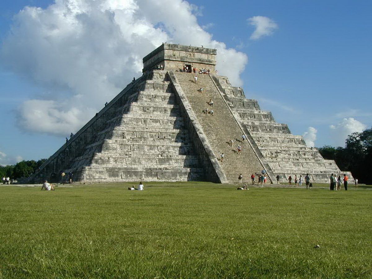 Pirámide maya de Chichén Itzá Yucatán