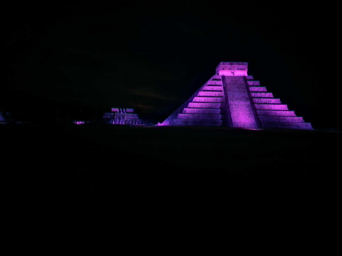 Pirámide maya de Chichén Itzá Yucatán