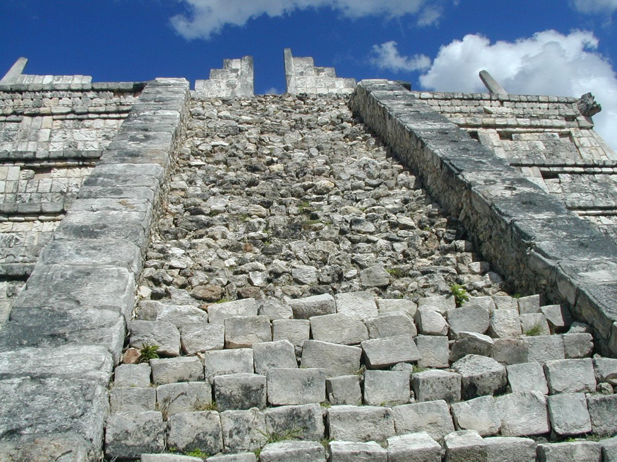 Pirámide maya de Chichén Itzá Yucatán