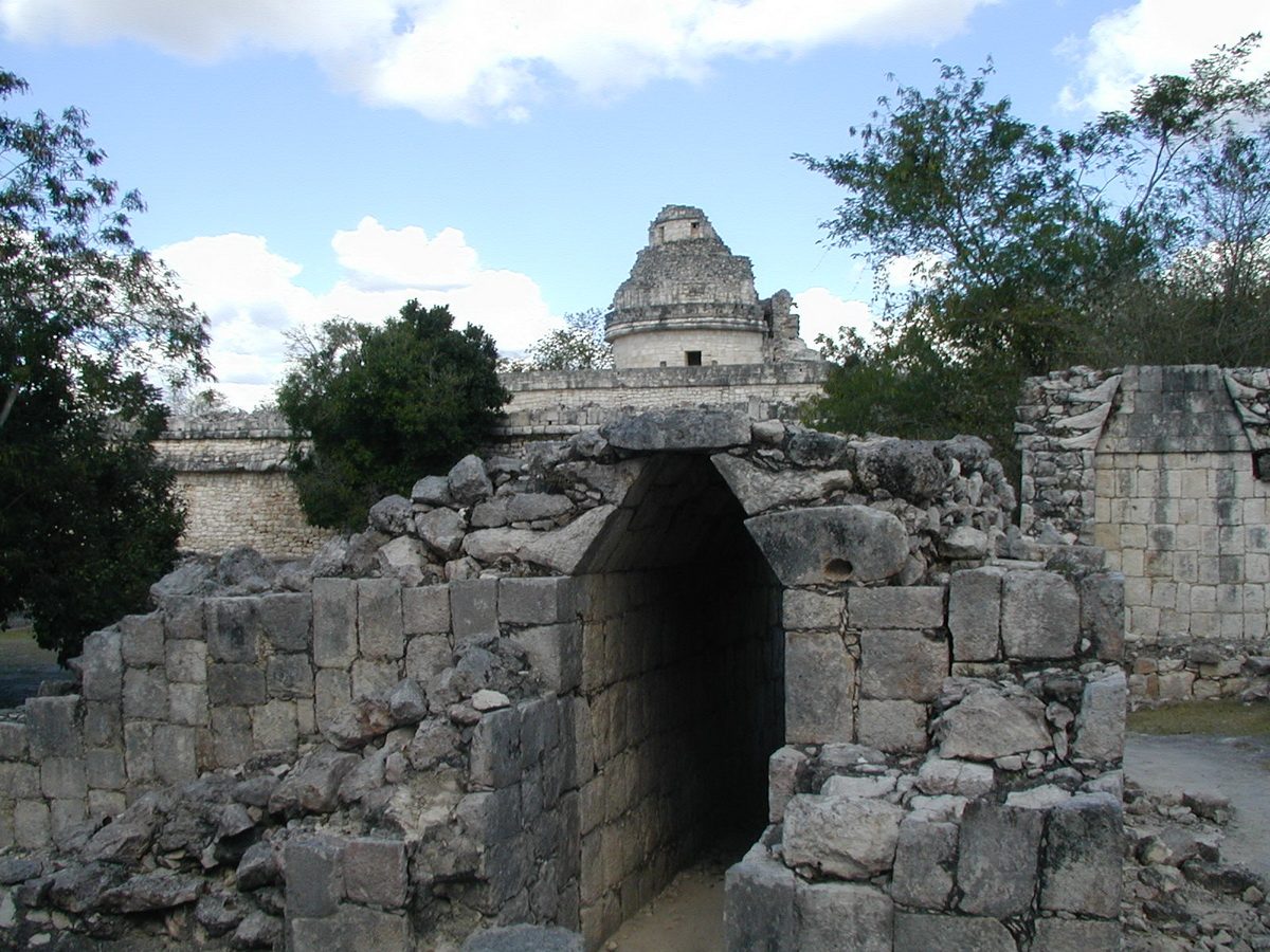 Pirámide maya de Chichén Itzá Yucatán