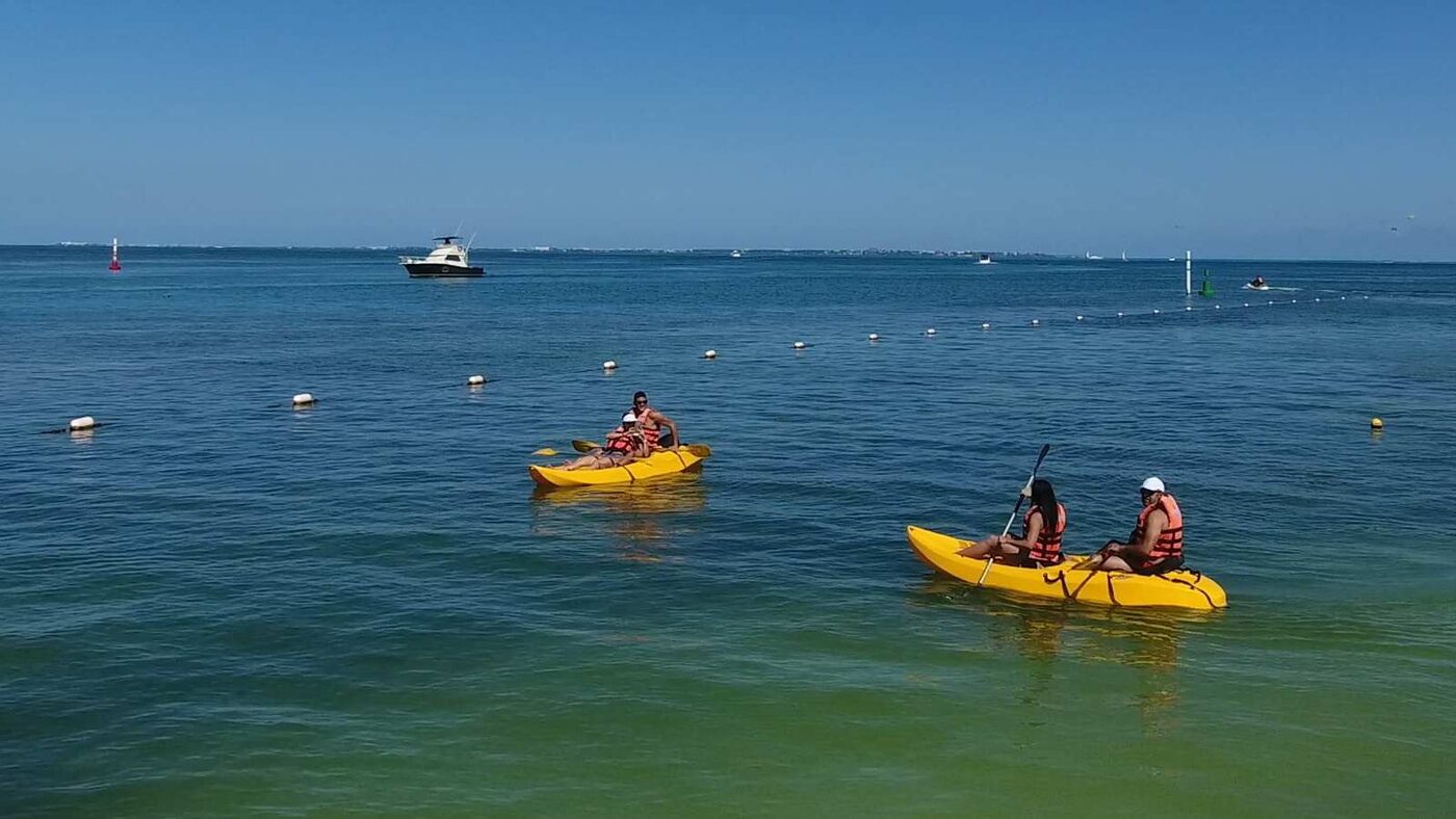 Paddle board and kayak rental Cancun