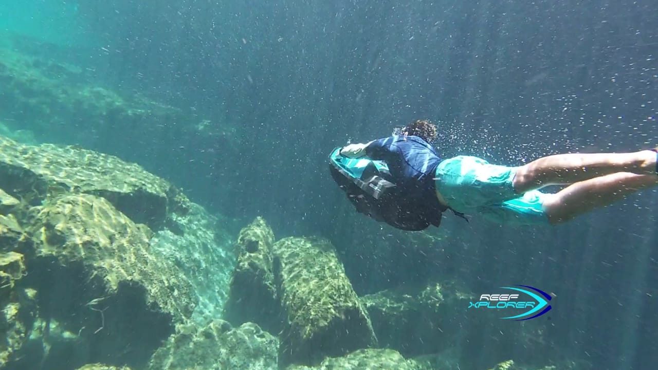 Scooter de snorkel Cancún yate