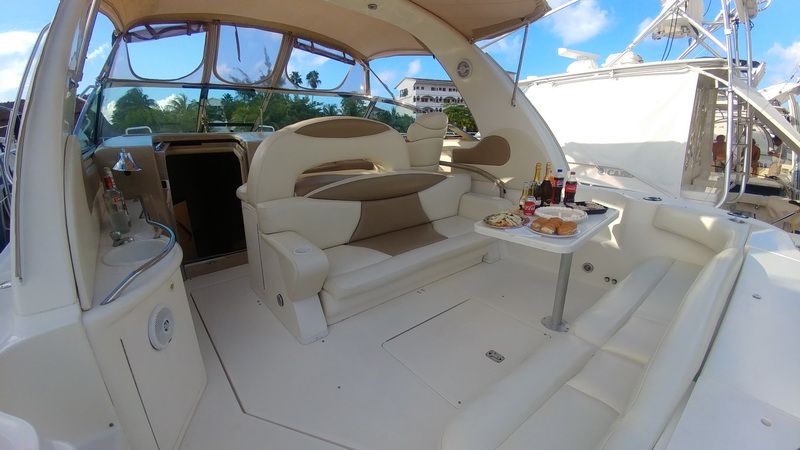 Sea Ray 41 ft Yacht for Rent in Cancun
