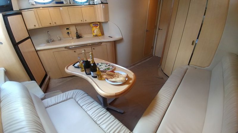 Sea Ray 41 ft Yacht for Rent in Cancun