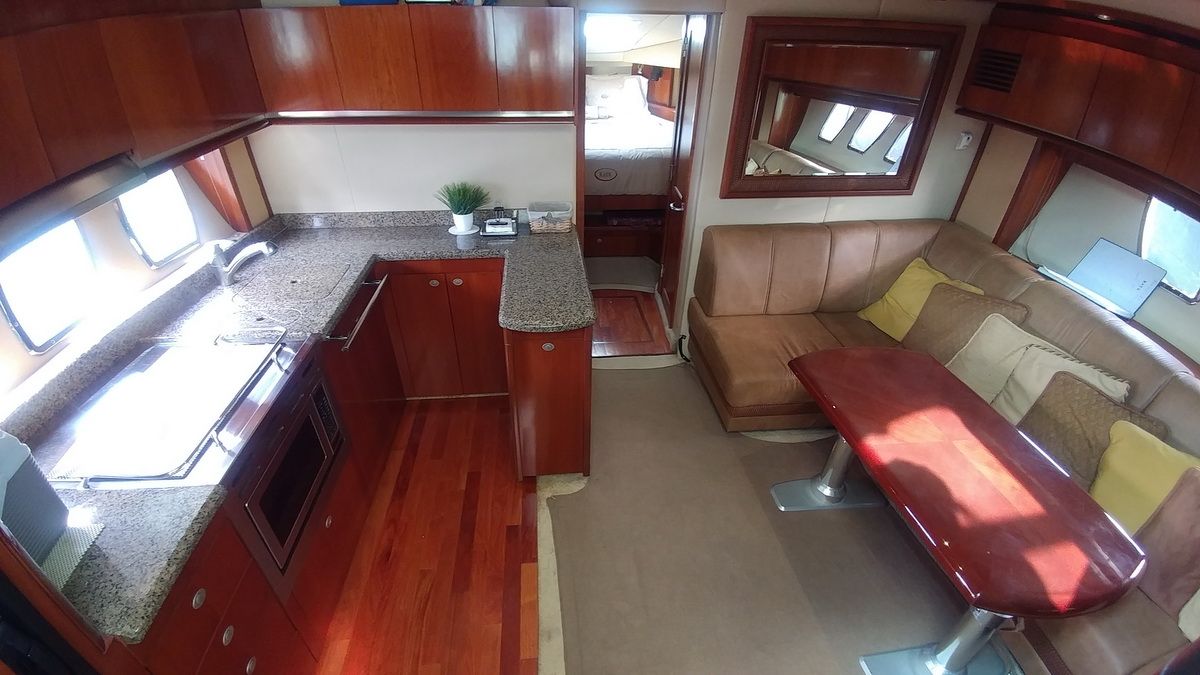 Sea Ray Sundancer 50 Yacht Rental in Cancun