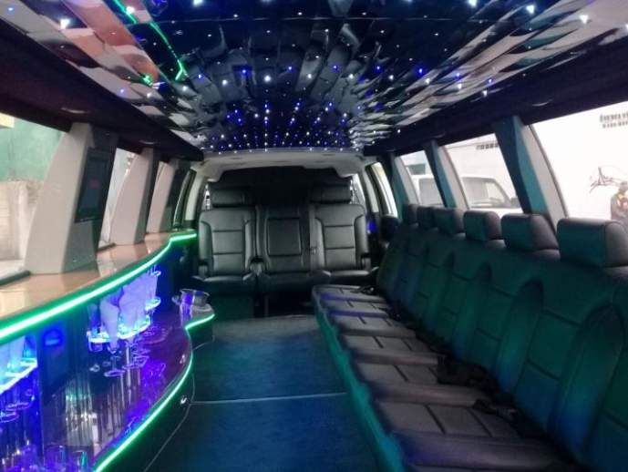 Limousine rental & transfers