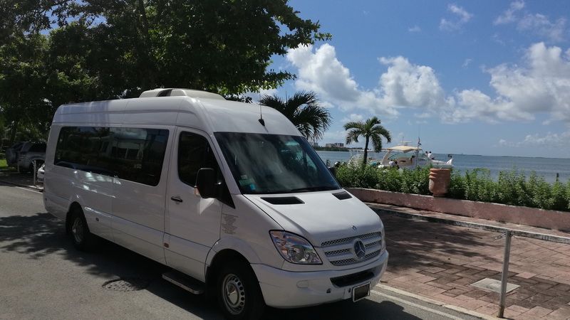 Private transportation & airport transfers