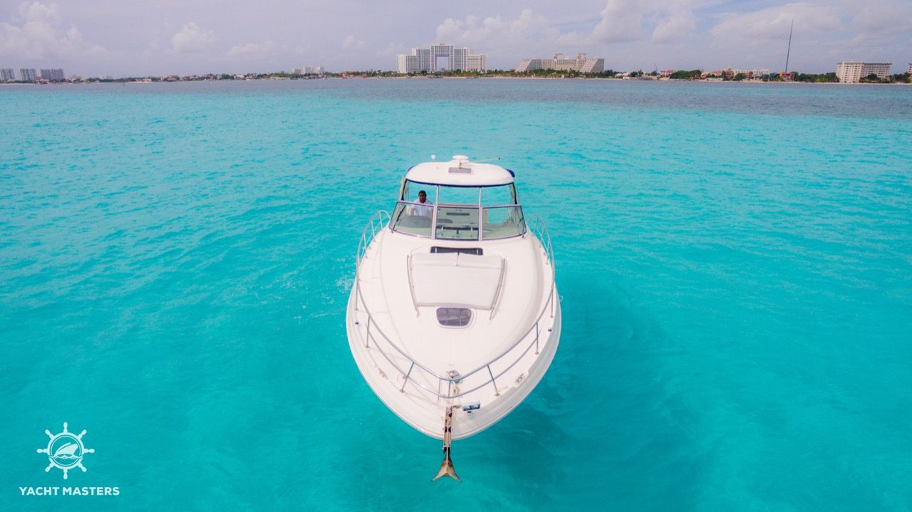 Sea Ray 40 ft Yacht: Budget Option in Cancun