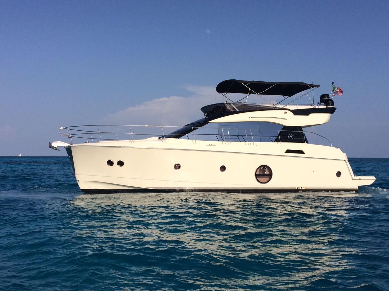 Monte Carlo Flybridge Yacht with Modern Design