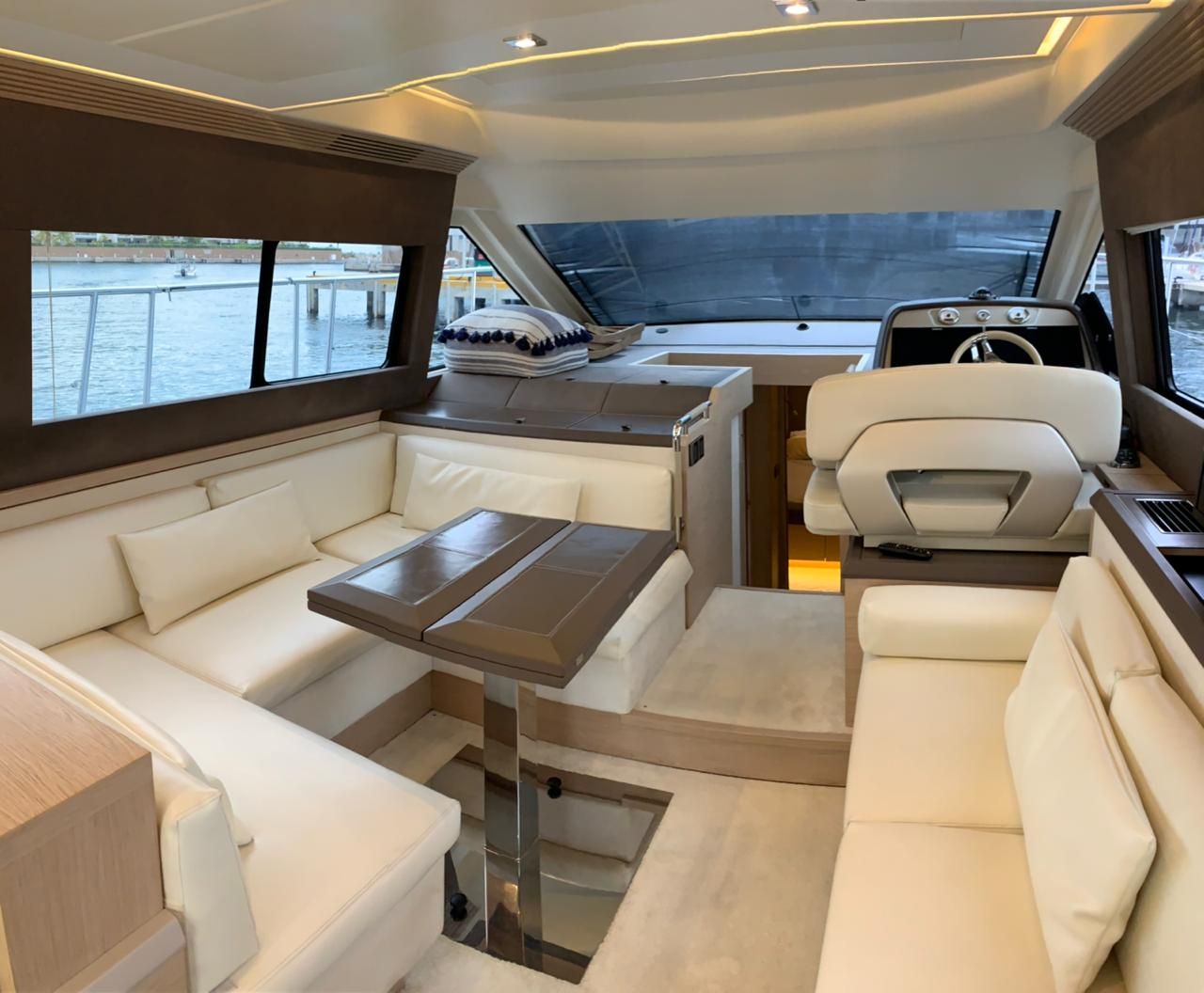 Monte Carlo Flybridge Yacht with Modern Design