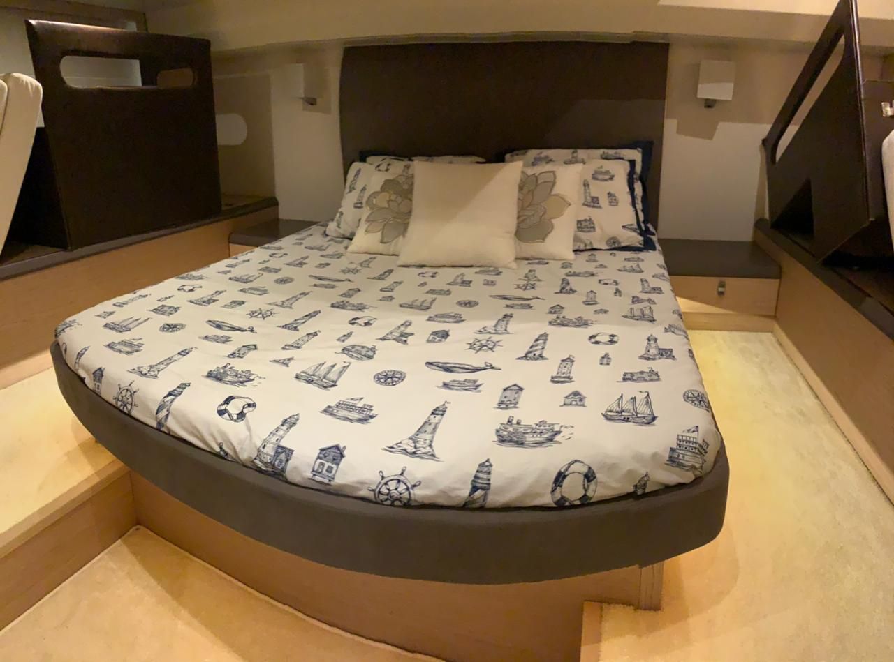Monte Carlo Flybridge Yacht with Modern Design