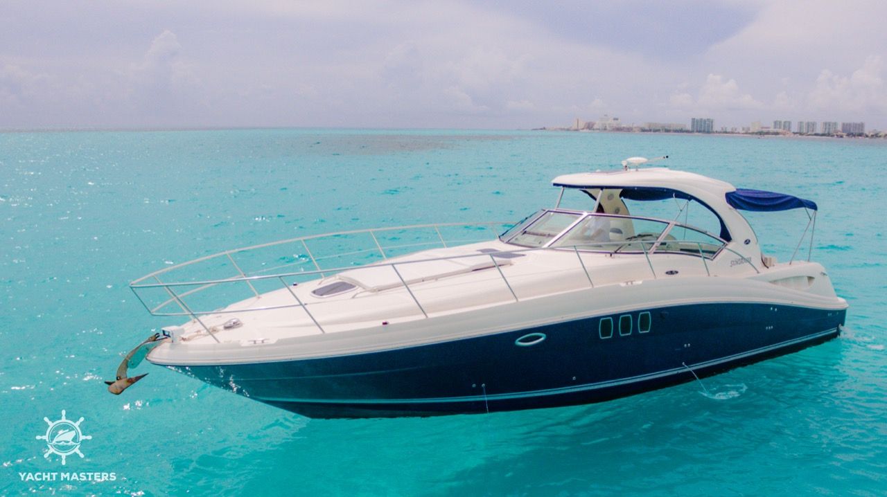 Sea Ray Sundancer 420 Yacht in Cancun: 2 Options