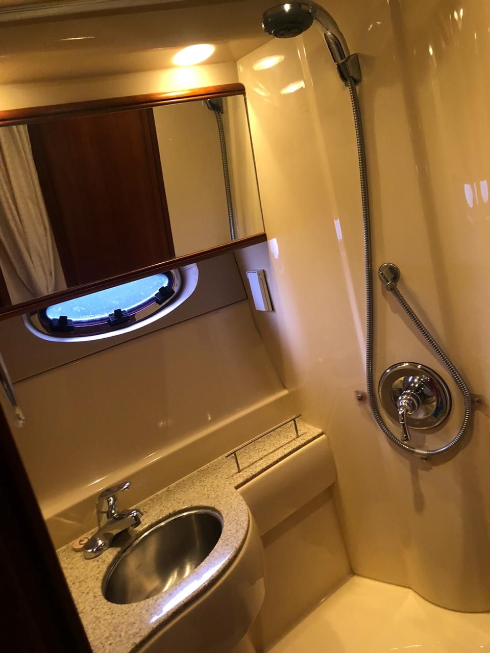 Meridian 410 Flybridge Yacht for Families in Cancun
