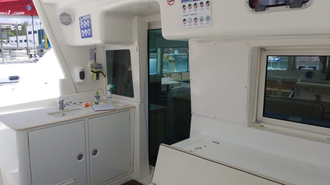 Overnight and long tours on Catamaran