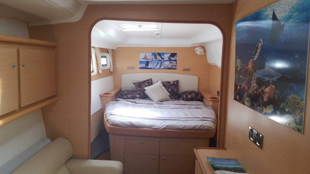 Overnight and long tours on Catamaran
