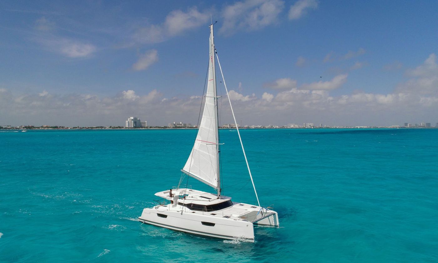 Luxury 47 ft Catamaran for Private Groups in Cancun