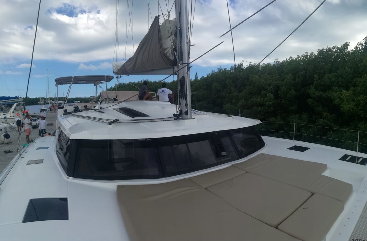 Luxury 47 ft Catamaran for Private Groups in Cancun