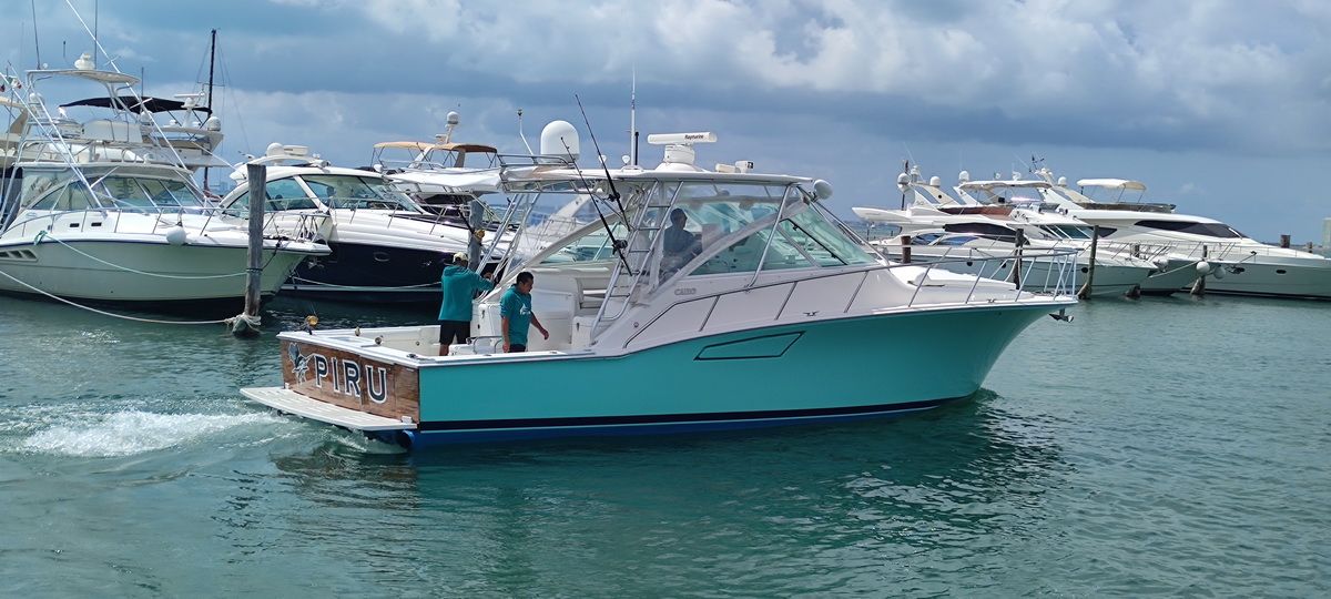 Cabo Fishing Boat with Cabins in Cancun
