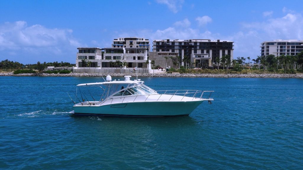 Cabo Fishing Boat with Cabins in Cancun