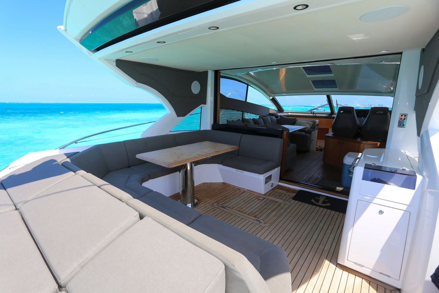Sunseeker 60 ft Luxury Yacht Rental in Cancun
