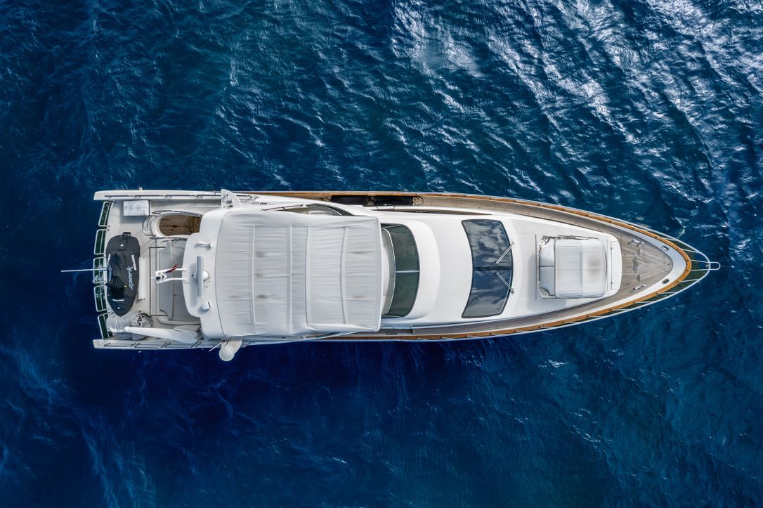 Azimut 80 Flybridge Mega Yacht with Toys in Cancun