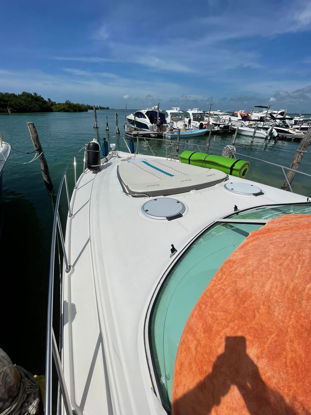 Maxum Yacht for Private Rent in Cancun