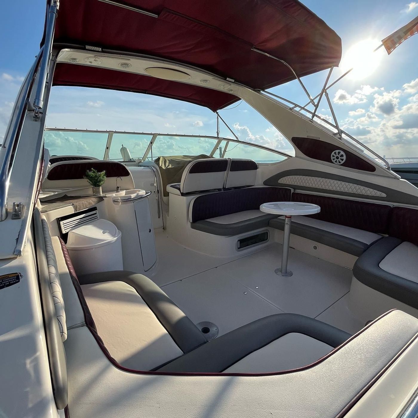 Maxum Yacht for Private Rent in Cancun