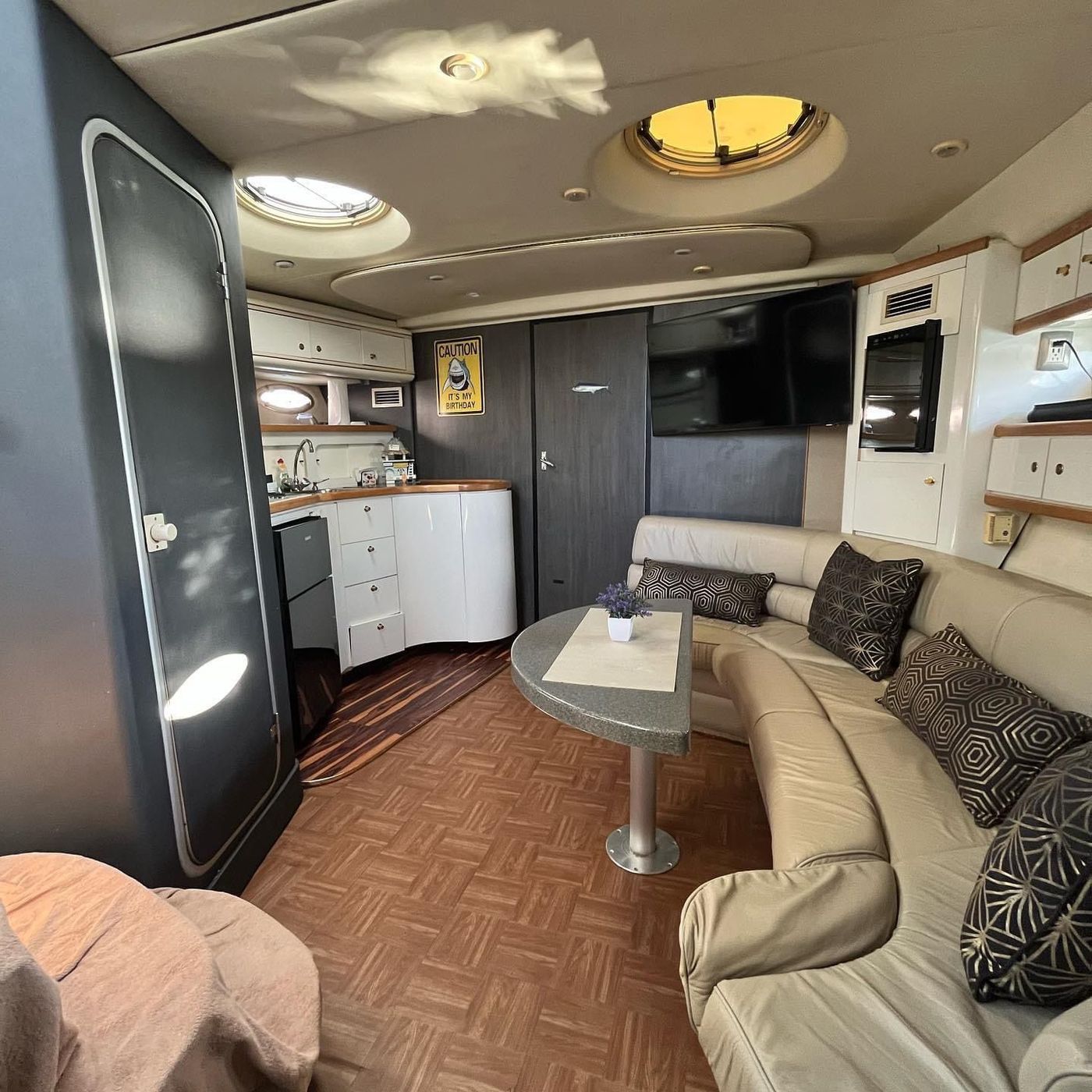 Maxum Yacht for Private Rent in Cancun