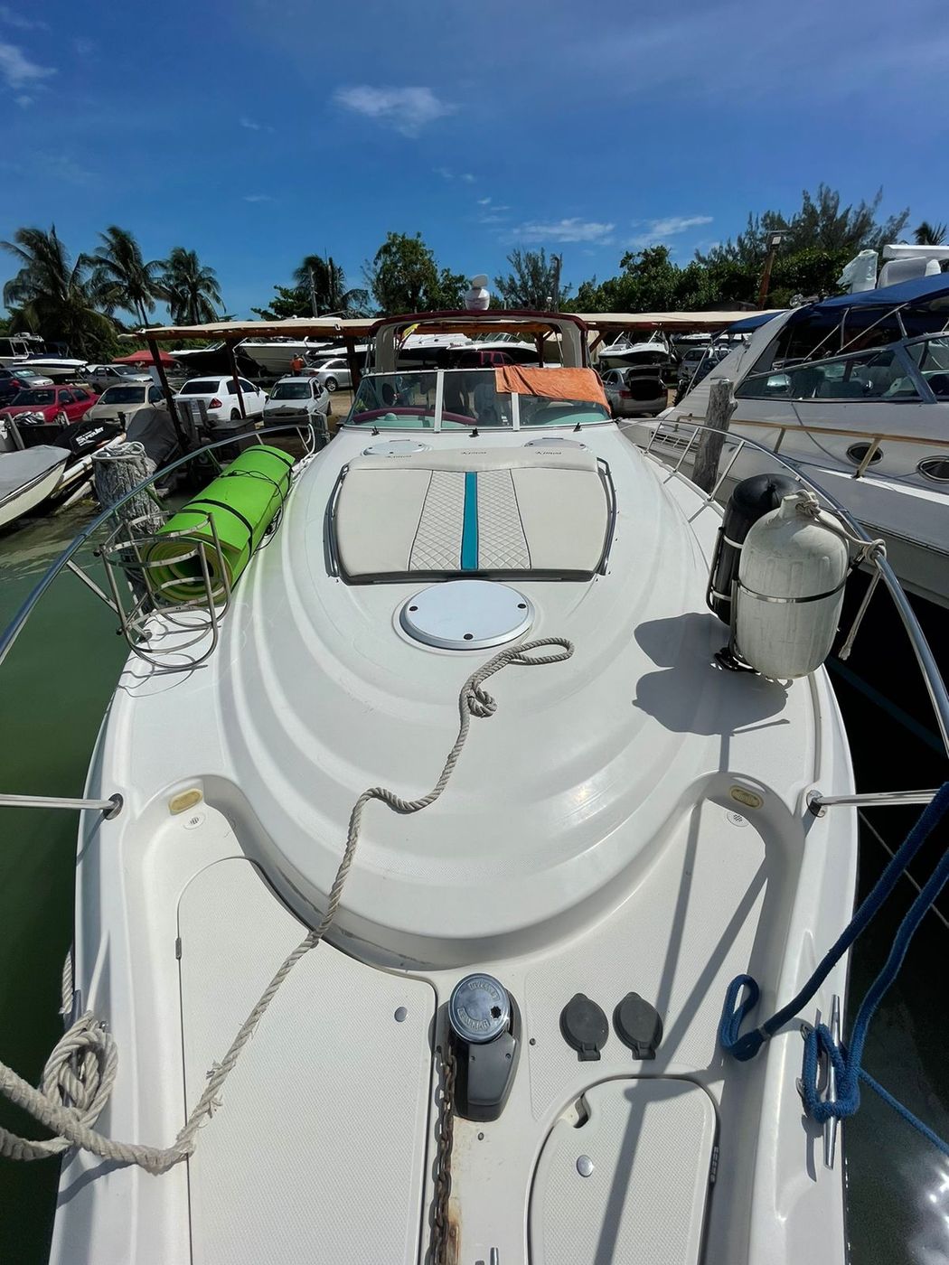 Maxum Yacht for Private Rent in Cancun