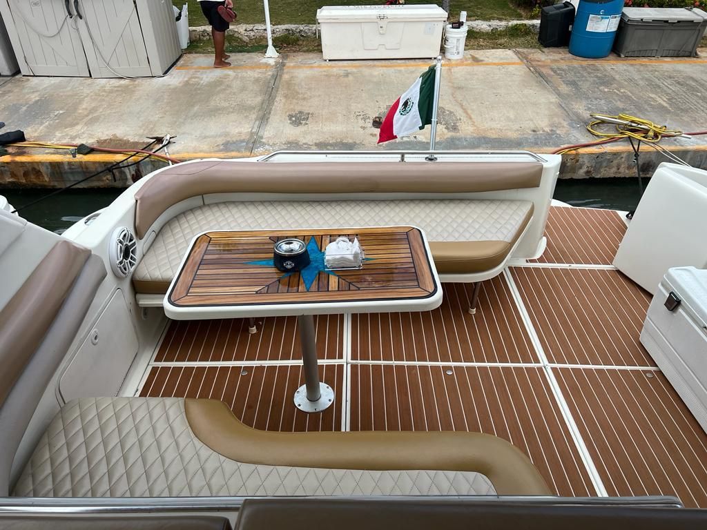 Sea Ray 38 Yacht Princesa for 12 Guests in Cancun