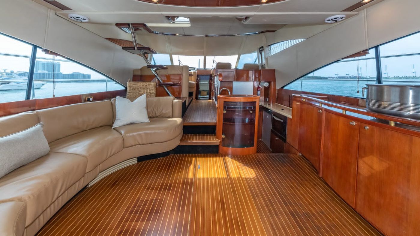 Fairline 68 Luxury Yacht at Playa Mujeres