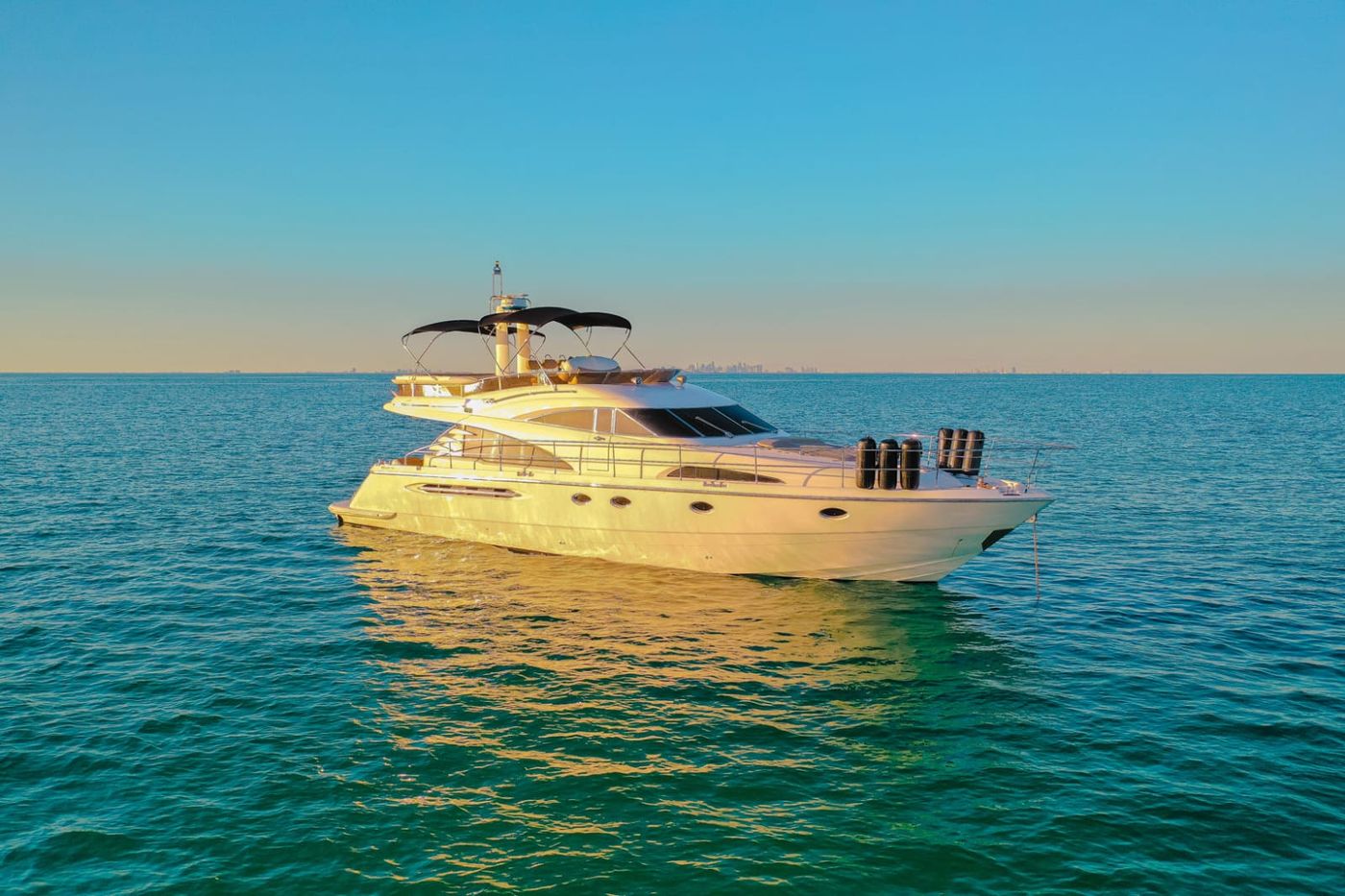 Fairline 68 Luxury Yacht at Playa Mujeres