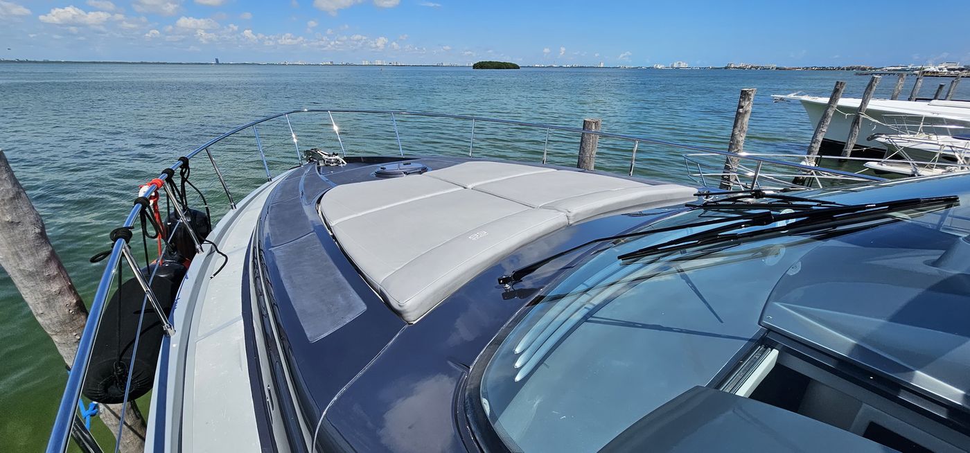 Pershing 60 Luxury Yacht Charter in Cancun