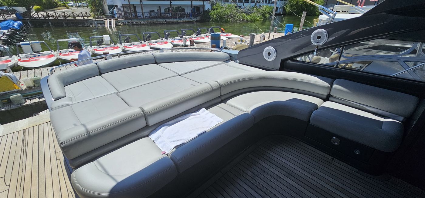 Pershing 60 Luxury Yacht Charter in Cancun