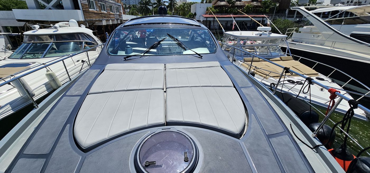 Pershing 60 Luxury Yacht Charter in Cancun