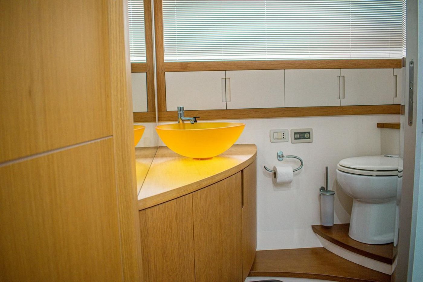 Pershing 60 Luxury Yacht Charter in Cancun