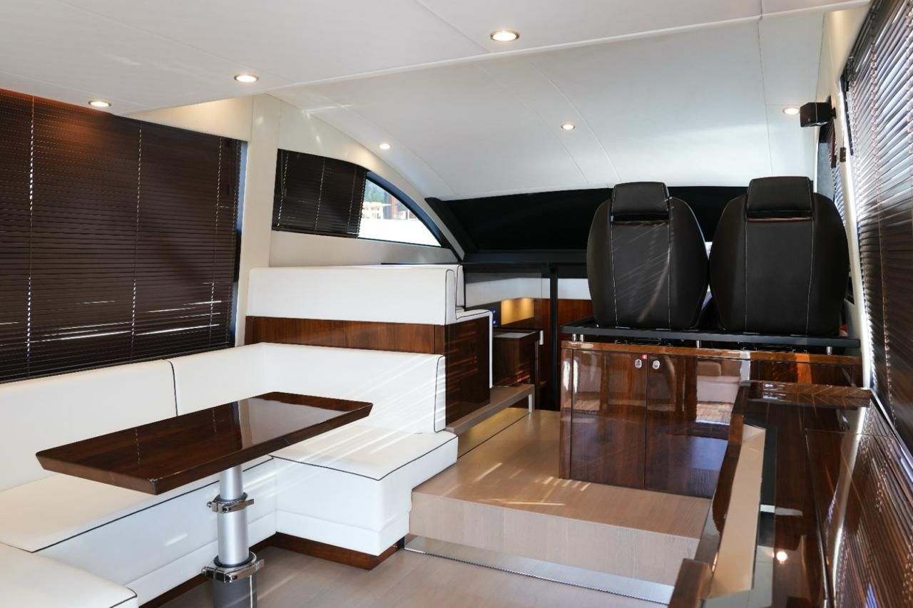 Fairline 53 ft Luxury Flybridge Yacht (2022)