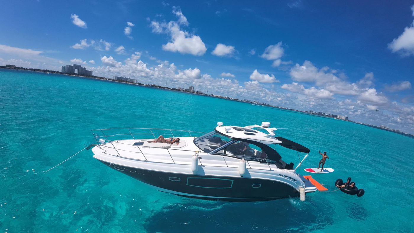 Premier 42 ft Yacht Charter in Cancun